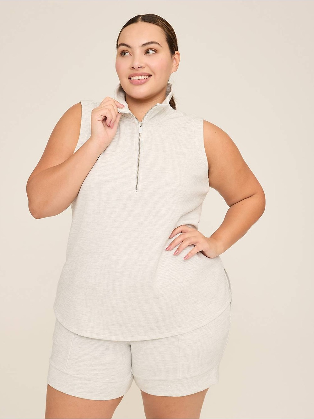 LIVI by Lane Bryant Ribbed Journey Sleeveless Half-Zip Top, size 14/16